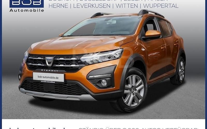 Taklamakanorange (orange) Gebraucht 2021 Dacia Sandero Comfort Kleinwagen | 13.888 € (Fairer Preis) - Bild 1/4