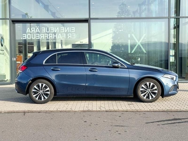 Gebraucht Mercedes A180 116 PS (85 kW) 2021 Denimblau  metalliclack Coupé