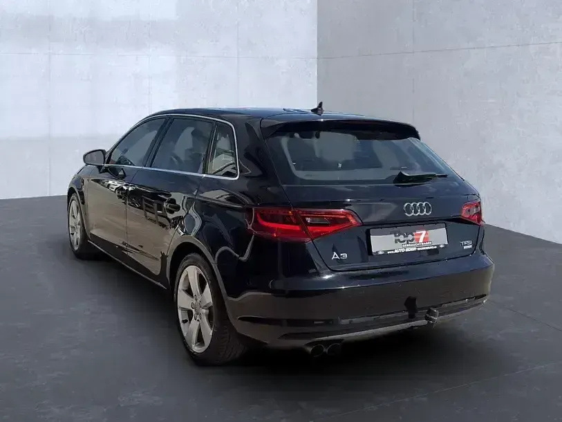 Second-hand Audi A3 Ambition 180 CP (132 kW) 2015 Negru Berlinǎ