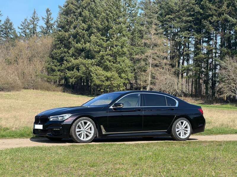 Gebraucht 2018 BMW 750L Limousine | 43.000 € (Teuer) - Bild 1/4