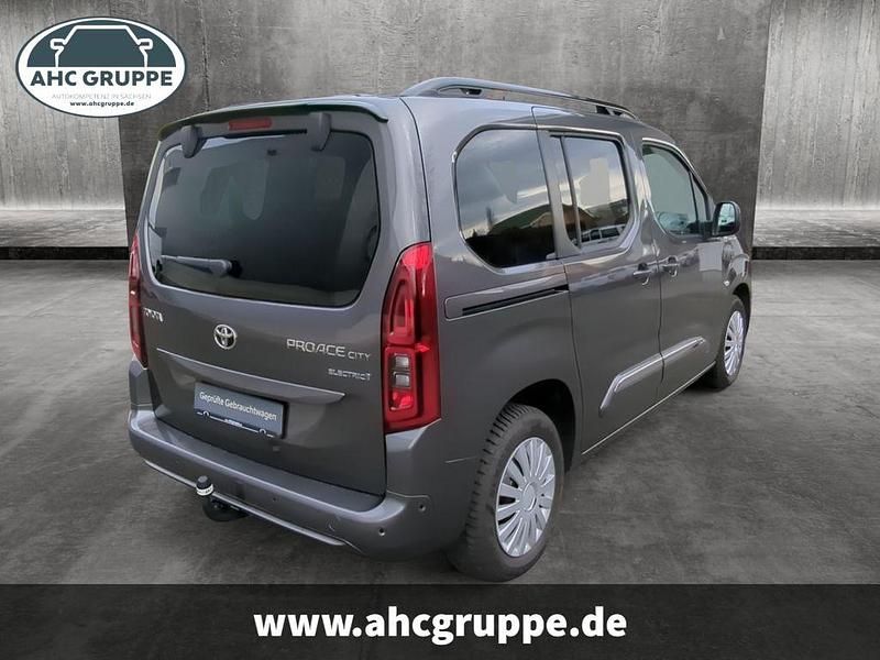 Gebraucht Toyota Proace Verso City 100 kW (136 PS) 2023 Grau Kombi