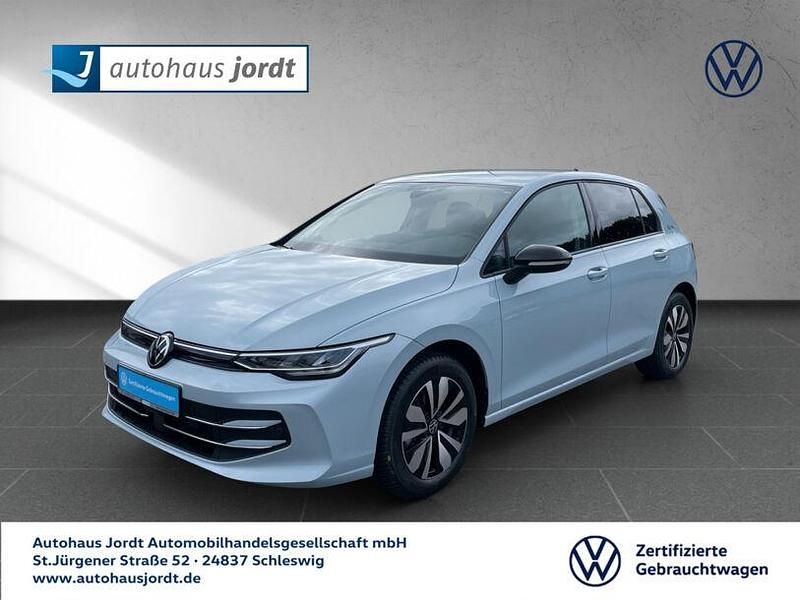 Blau Gebraucht 2025 VW Golf VIII Goal Limousine | 34.530 € (Guter Preis) - Bild 1/4