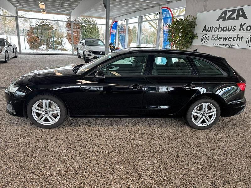 Gebraucht Audi A4 Basis 204 PS (150 kW) 2022 Schwarz Kombi