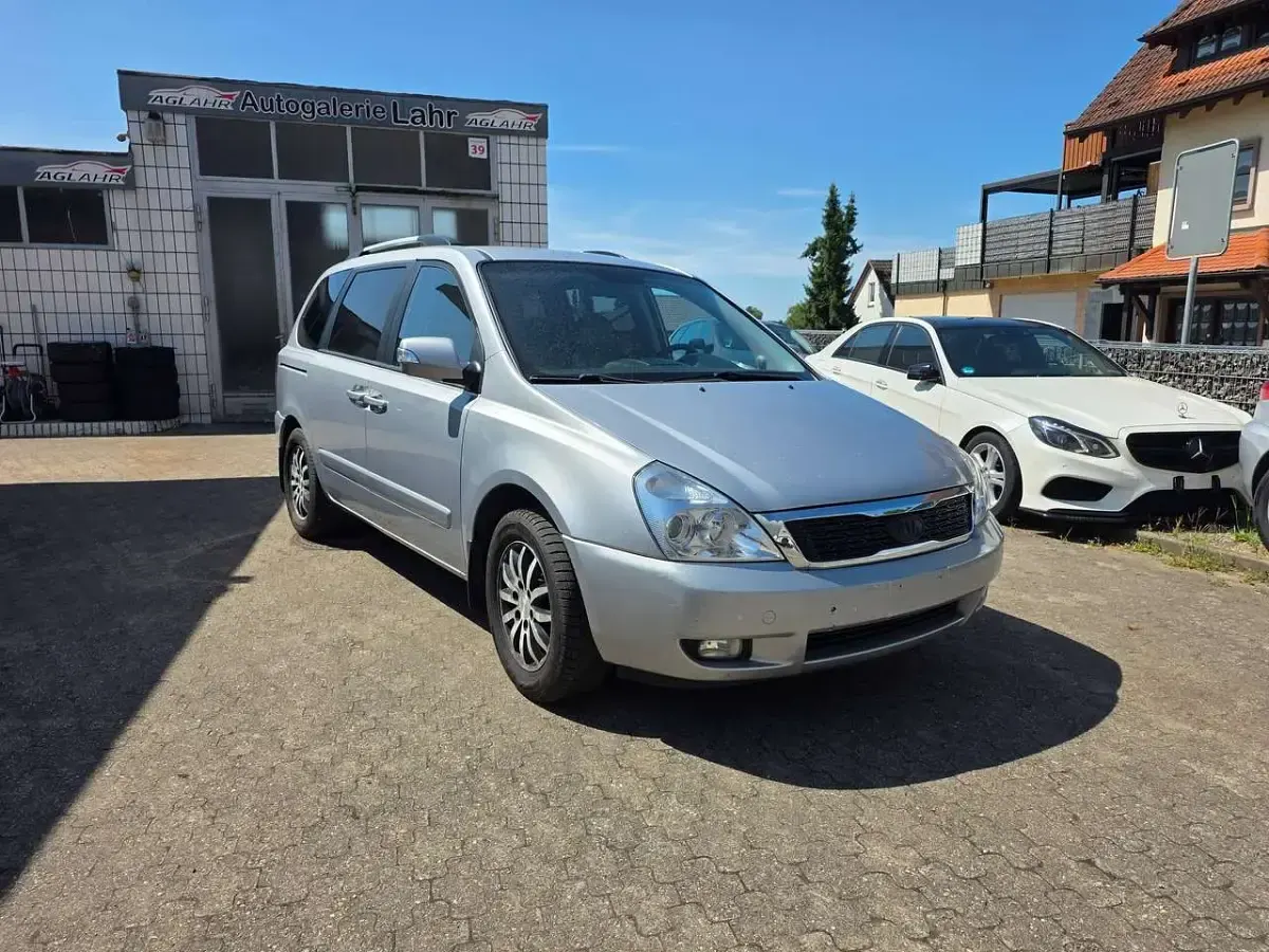 Gebraucht Kia Carnival EX 194 PS (142 kW) 2012 Grau Van / Kleinbus
