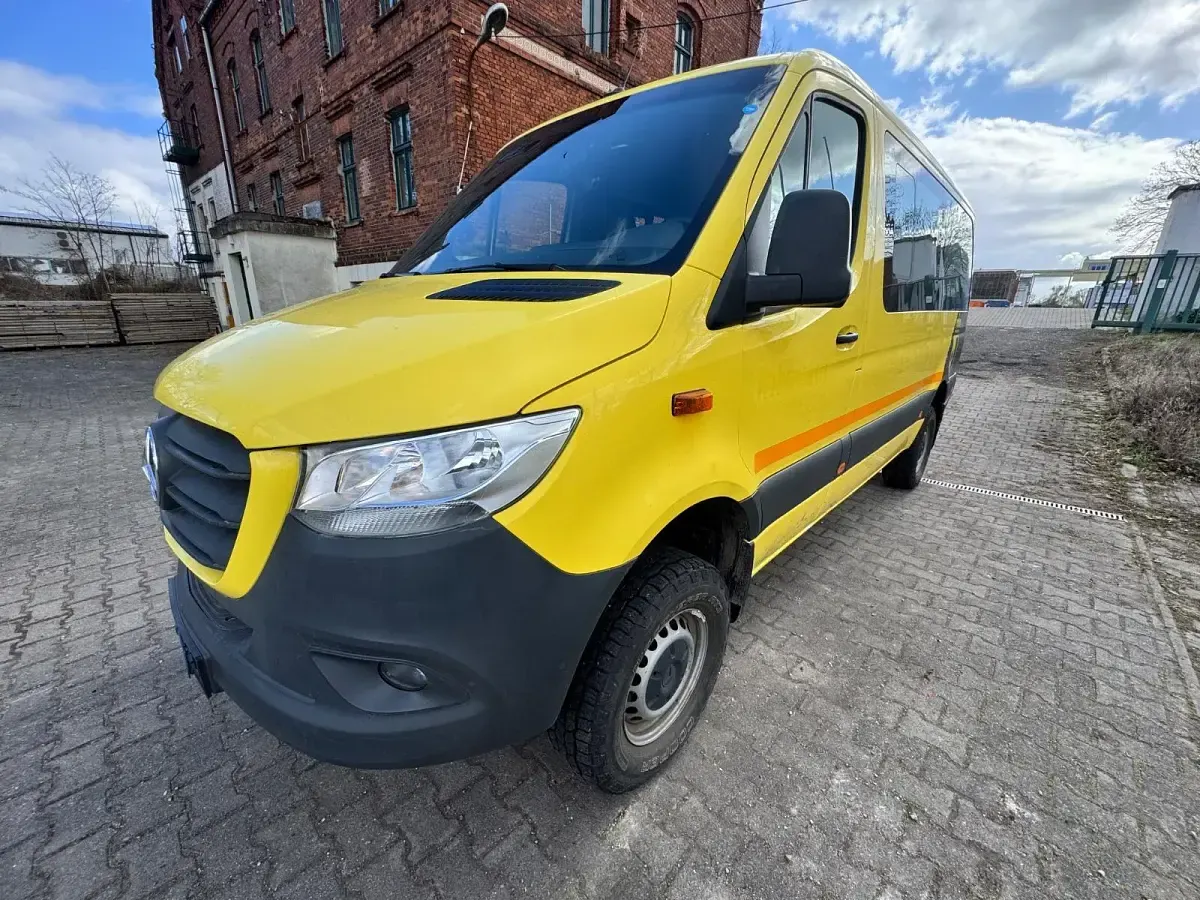 Gebraucht Mercedes Sprinter 190 PS (139 kW) 2021 Gelb Van