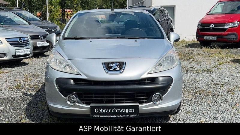 Grau Gebraucht 2008 Peugeot 207 CC Filou Cabrio | 3.999 € (Fairer Preis) - Bild 1/4