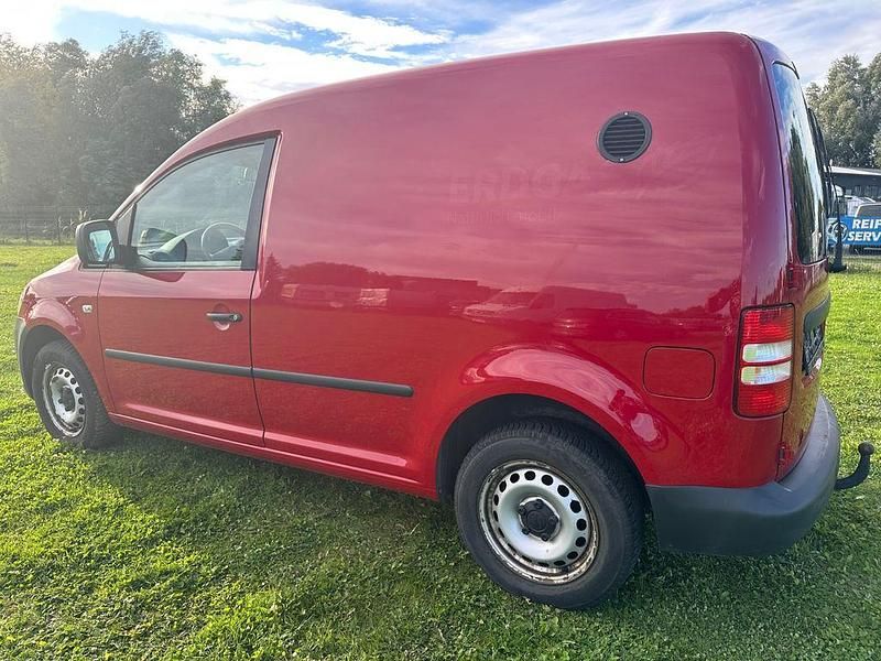 Gebraucht VW Caddy 109 PS (80 kW) 2015 Rot Van / Kleinbus