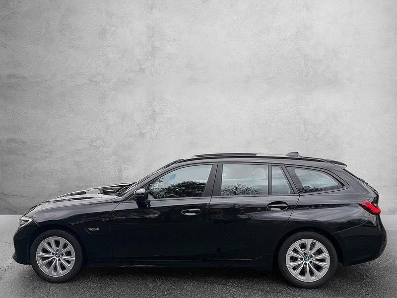 Gebraucht BMW 320e 204 PS (150 kW) 2022 Schwarz Kombi