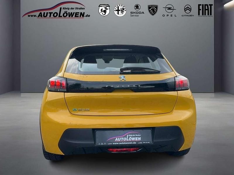 Gebraucht Peugeot e-208 Active 100 kW (136 PS) 2021 Metfa faro gelb (gelb) Kleinwagen
