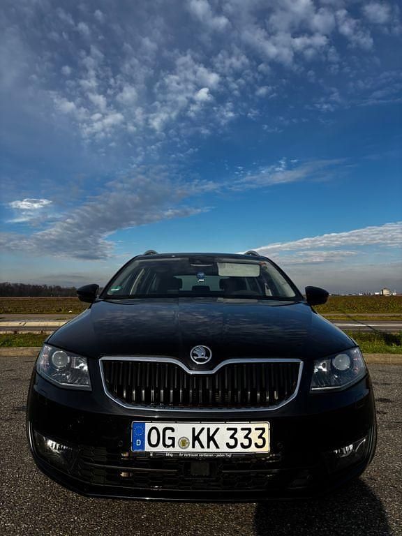 Gebraucht Skoda Octavia Elegance 150 PS (110 kW) 2014 Schwarz Kleinwagen