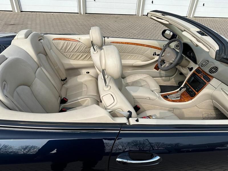 Gebraucht Mercedes CLK320 218 PS (160 kW) 2005 Cabrio