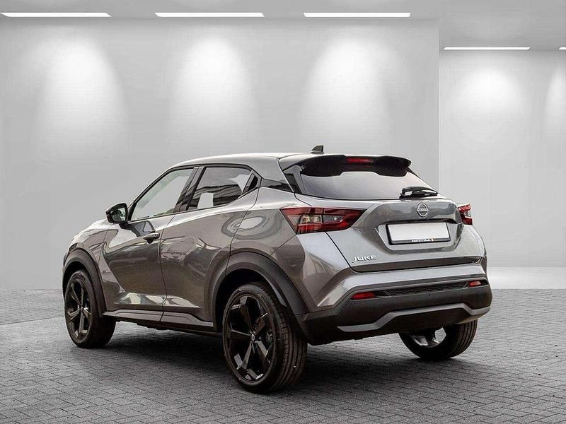 Neu Nissan Juke 360º 114 PS (83 kW) 2025 Dark grey SUV