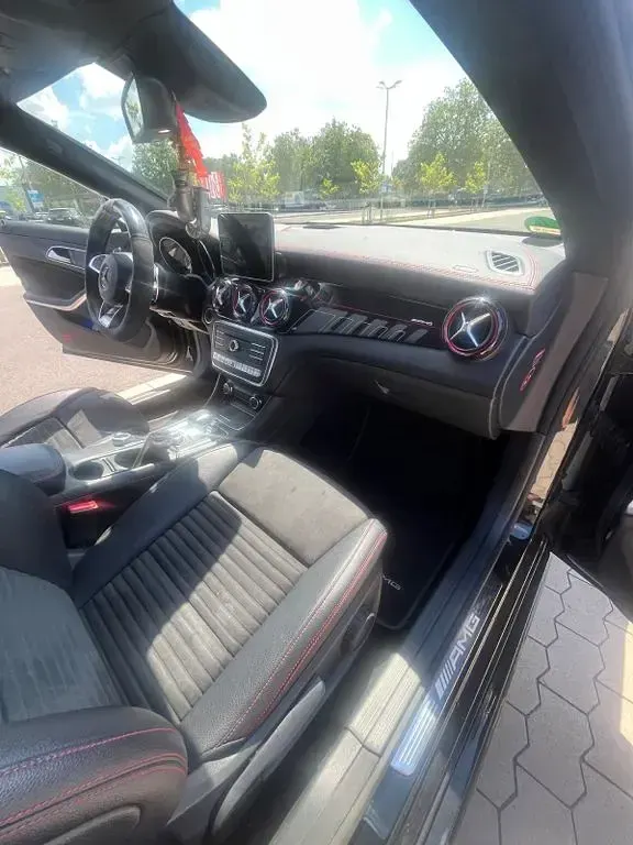 Gebraucht Mercedes CLA45 AMG AMG 381 PS (280 kW) 2018 Schwarz Coupé