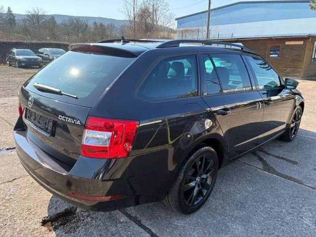 Gebraucht Skoda Octavia Style 150 PS (110 kW) 2020 Cerna magic/black magic Kombi