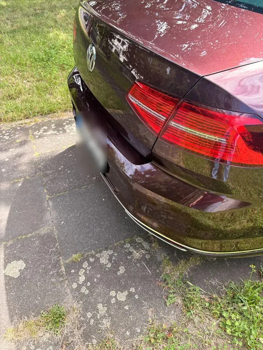 Gebraucht VW Passat Highline 179 PS (131 kW) 2016 Rot Limousine