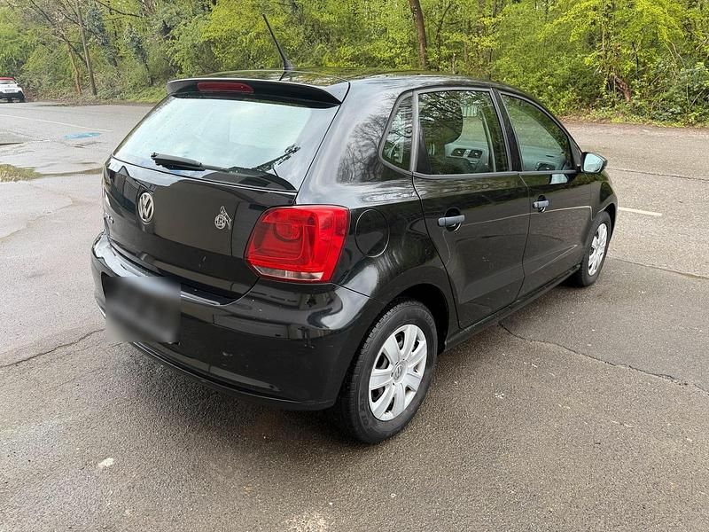 Gebraucht VW Polo 69 PS (50 kW) 2010 Schwarz Kleinwagen