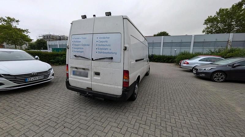 Gebraucht Ford Transit 100 PS (73 kW) 2002 Weiß Van / Kleinbus
