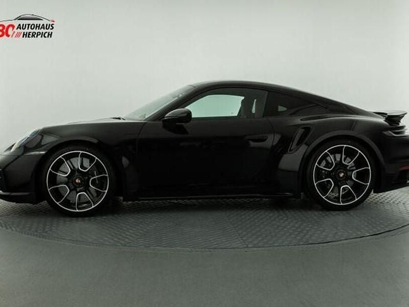 Gebraucht Porsche 992 650 PS (478 kW) 2022 Tiefschwarzmetallic Coupé