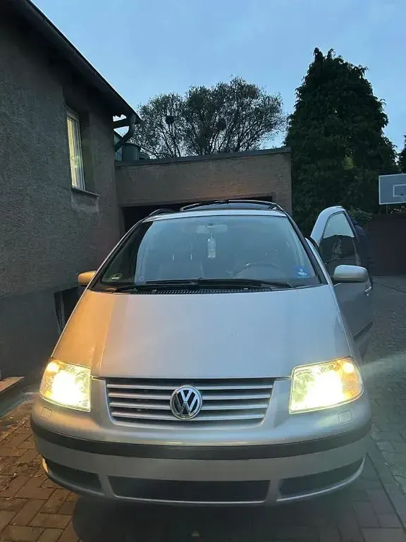 Gebraucht VW Sharan Highline 116 PS (85 kW) 2002 Silber Van / Kleinbus