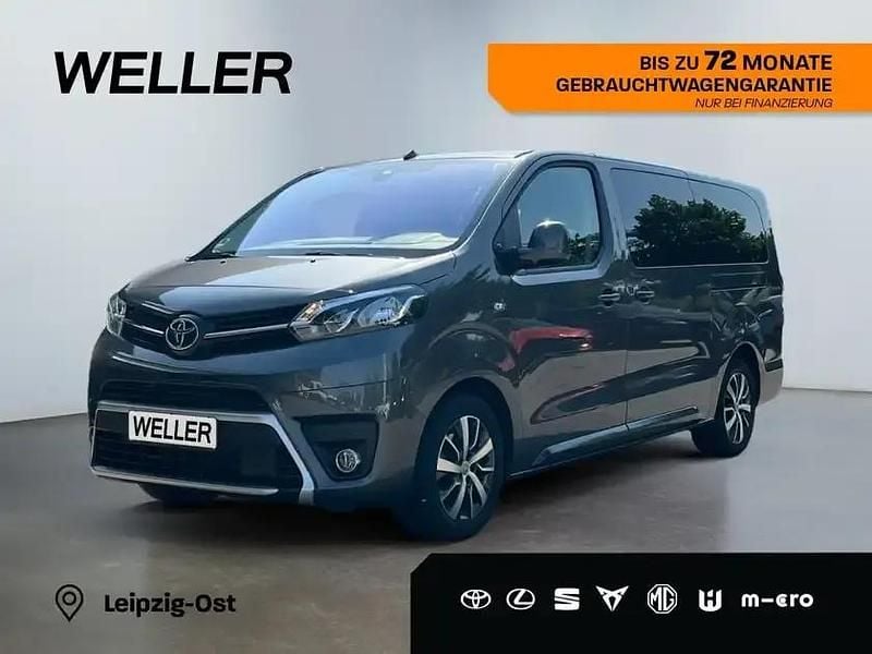 Basaltgrau metallic Gebraucht 2024 Toyota Proace Team Van | 39.490 € (Etwas zu teuer) - Bild 1/3