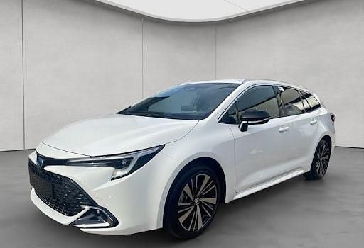 Neu Toyota Corolla 180 PS (132 kW) 2025 Weiß Kombi