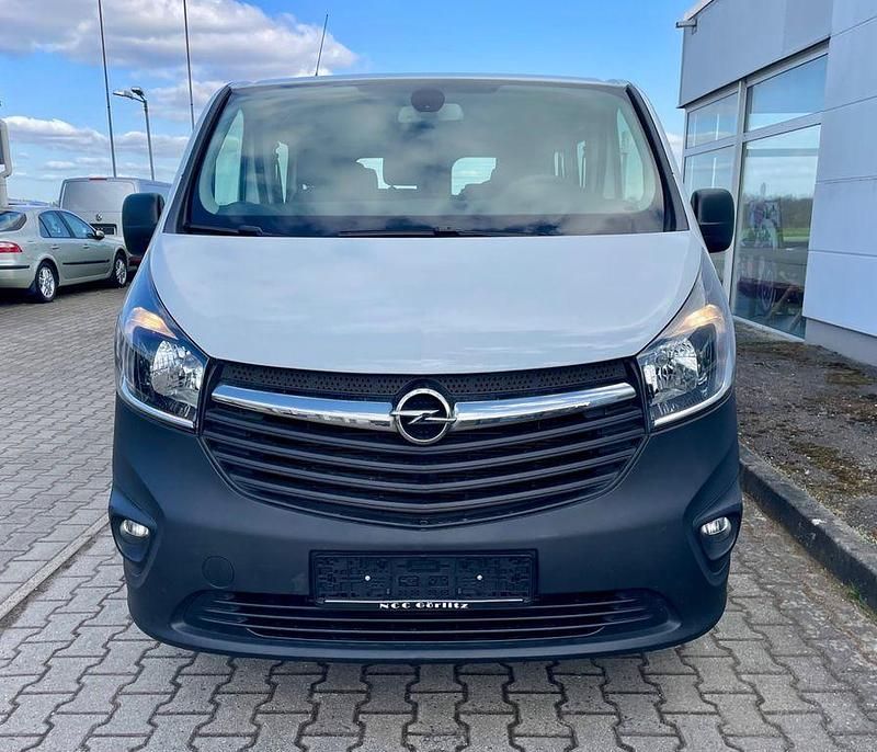 Usata Opel Vivaro 95 CV (69 kW) 2017 Bianco Monovolume