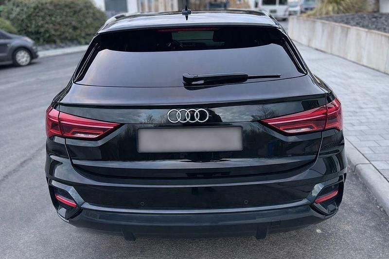 Gebraucht Audi Q3 Sportback Performance 150 PS (110 kW) 2023 Schwarz SUV