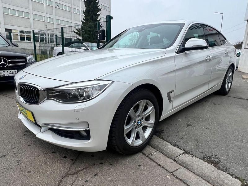 Gebraucht BMW 320 Gran Turismo Luxury Line 184 PS (135 kW) 2013 Weiß Limousine
