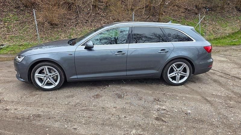Gebraucht Audi A4 Sport 190 PS (139 kW) 2017 Grau Kombi
