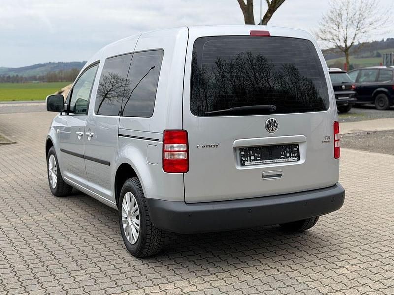 Gebraucht VW Caddy 102 PS (75 kW) 2014 Silber Van / Kleinbus
