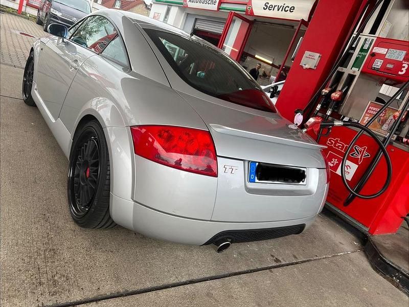 Gebraucht Audi TT S-Line 180 PS (132 kW) 2000 Silber Coupé