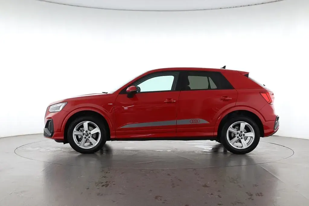 Gebraucht Audi Q2 S-Line 150 PS (110 kW) 2024 Progressivrot SUV
