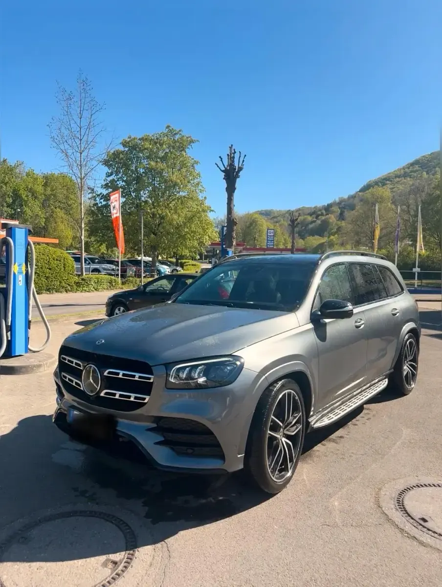 Gebraucht Mercedes GLS350 AMG 286 PS (210 kW) 2020 Grau SUV