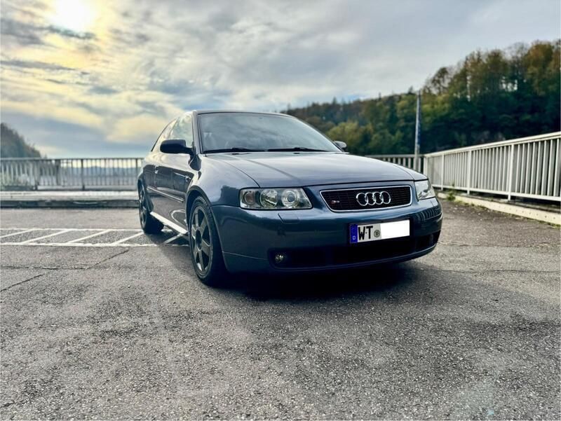 Grau Gebraucht 2001 Audi S3 Kleinwagen | 5.900 € - Bild 1/4