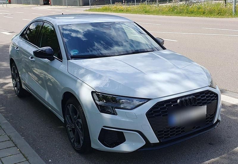 Gebraucht Audi A3 Ambiente 110 PS (80 kW) 2023 Weiß Limousine