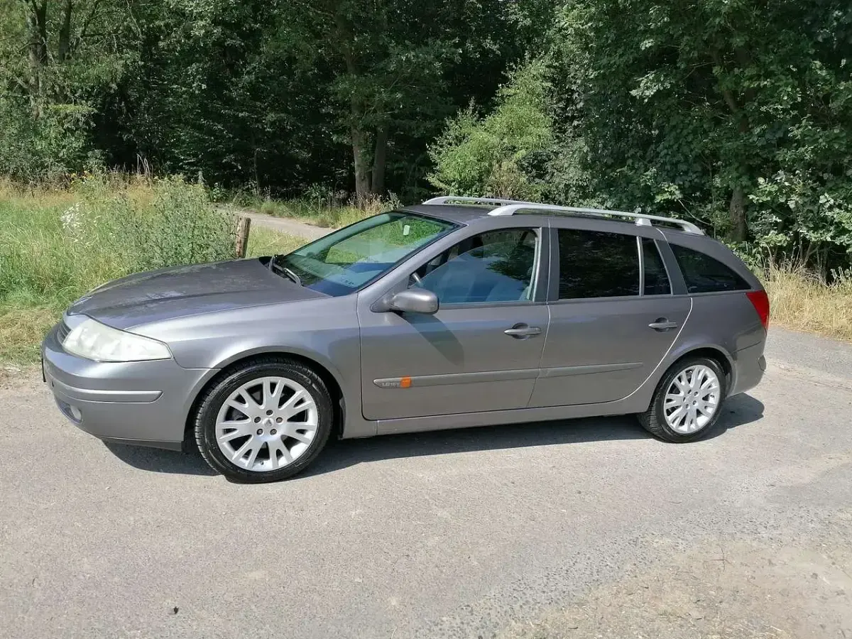 Gebraucht Renault Laguna GrandTour Authentique 120 PS (88 kW) 2003 Grau Kombi
