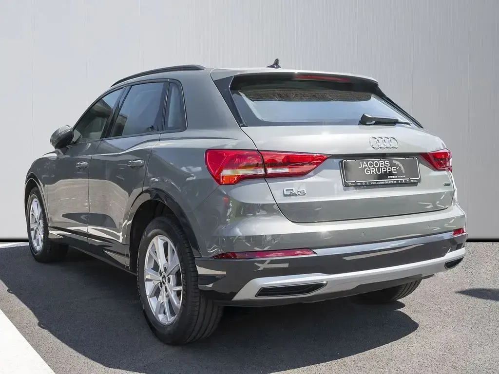 Gebraucht Audi Q3 Advanced 190 PS (139 kW) 2022 Grau SUV