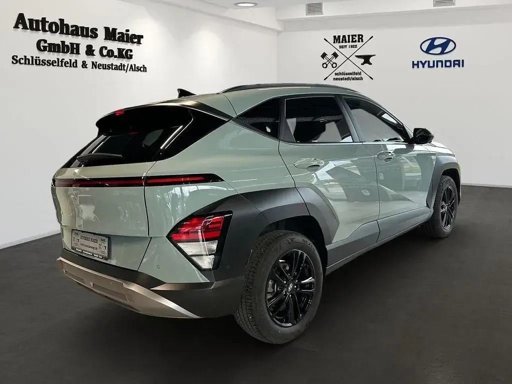 Gebraucht Hyundai Kona Trend 120 PS (88 kW) 2023 Grün SUV