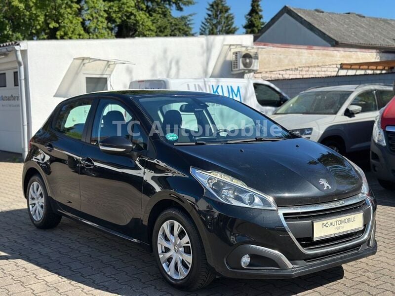 Schwarz Gebraucht 2016 Peugeot 208 Kleinwagen | 5.999 € (Guter Preis) - Bild 1/4