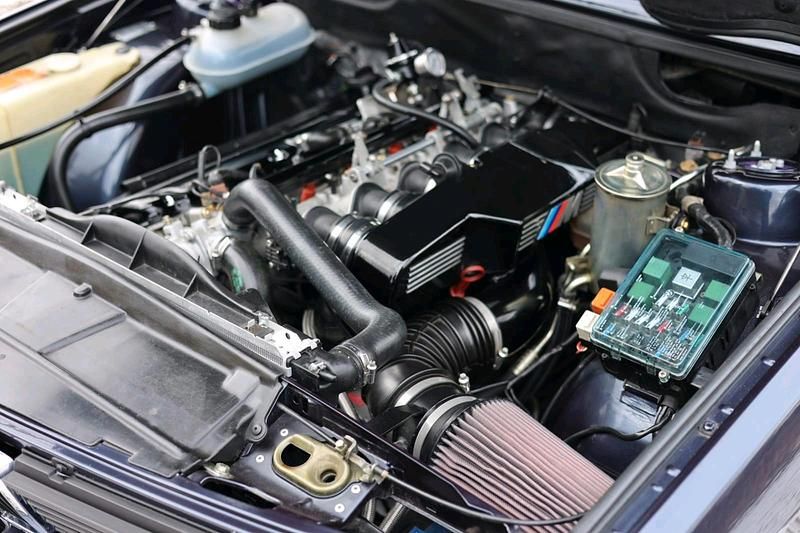 Blau Gebraucht 1983 BMW 535 Basis Limousine | 45.000 € - Bild 1/4