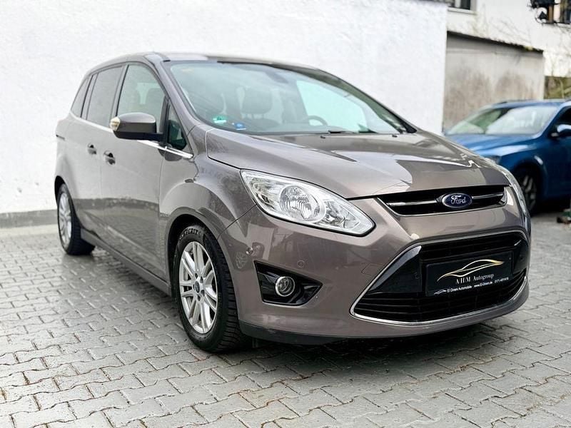 Gebraucht Ford Grand C-Max Titanium 150 PS (110 kW) 2012 Braun Van / Kleinbus