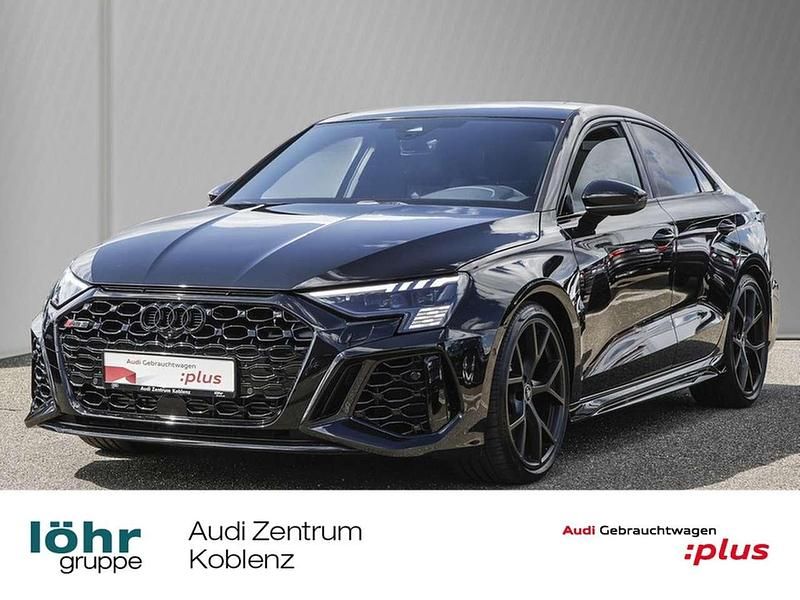 Mythosschwarz metallic Gebraucht 2024 Audi RS3 Ambiente Kleinwagen | 59.980 € (Guter Preis) - Bild 1/4