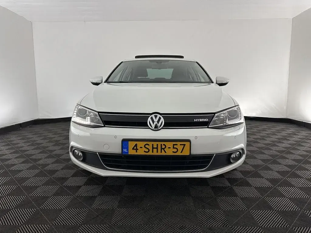 Gebraucht VW Jetta Highline 170 PS (125 kW) 2013 Weiß Limousine