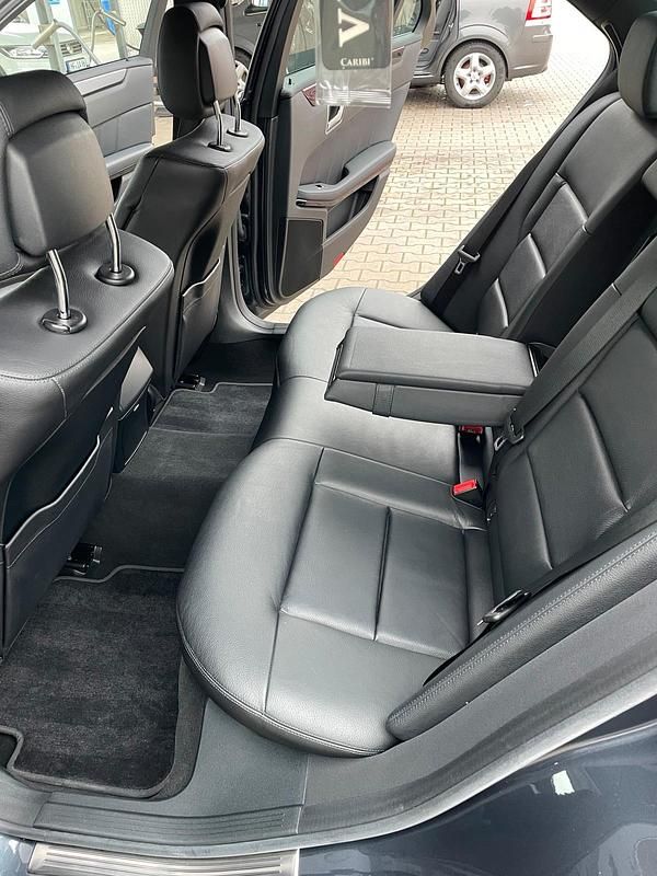 Gebraucht Mercedes E350 2011 Grün Limousine