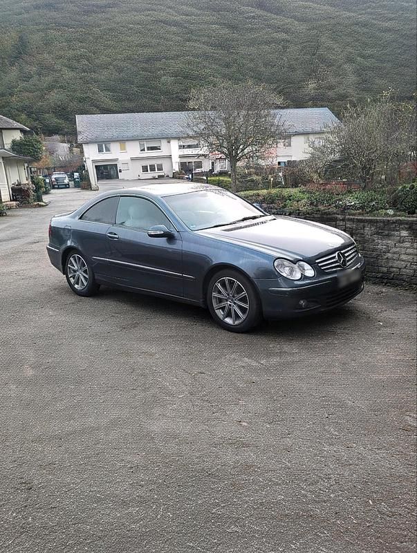 Gebraucht Mercedes CLK320 Elegance 218 PS (160 kW) 2002 Blau Coupé