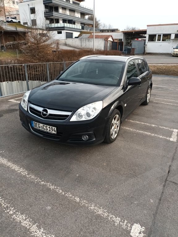 Gebraucht Opel Signum 150 PS (110 kW) 2006 Schwarz Kleinwagen