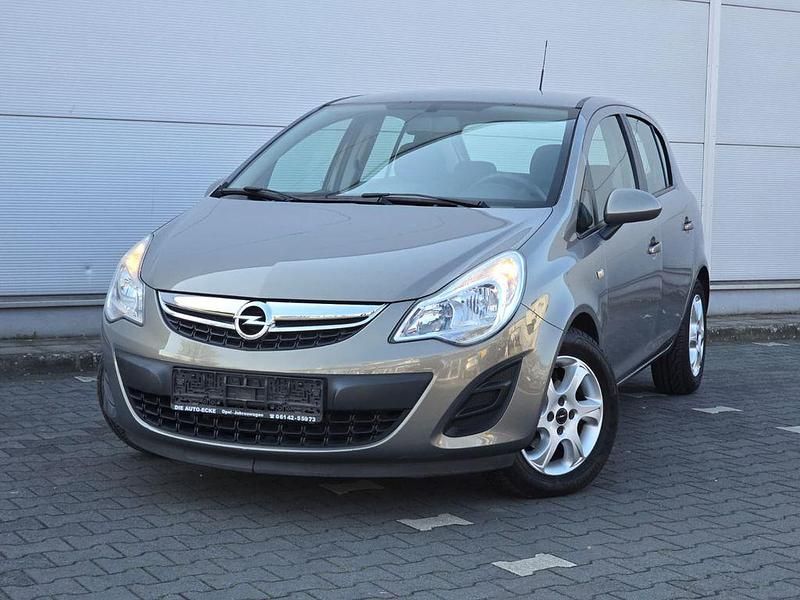 Gebraucht Opel Corsa Edition 101 PS (74 kW) 2013 Braun Kleinwagen
