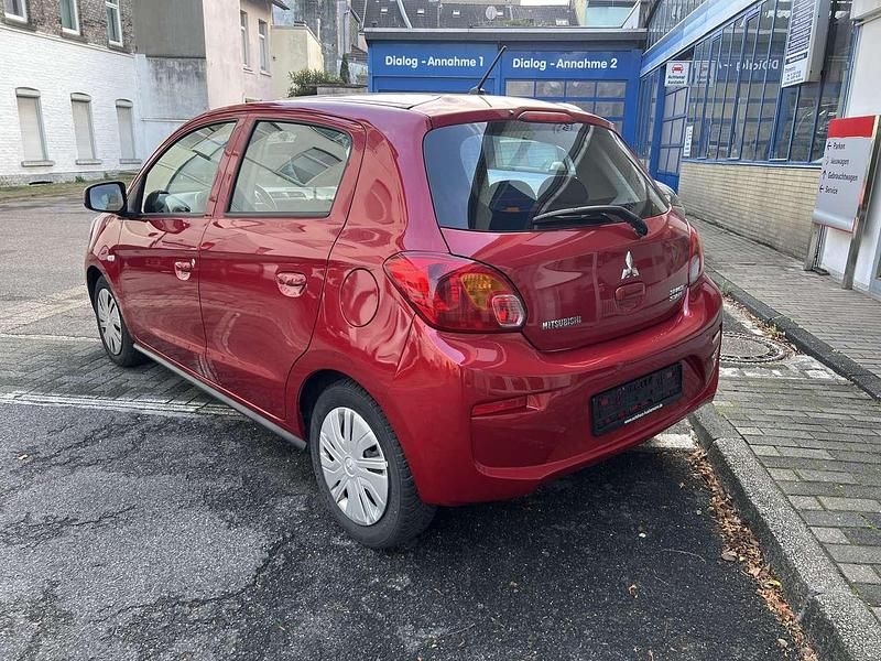 Gebraucht Mitsubishi Space Star Diamant Edition 71 PS (52 kW) 2020 Amarena rot Kleinwagen