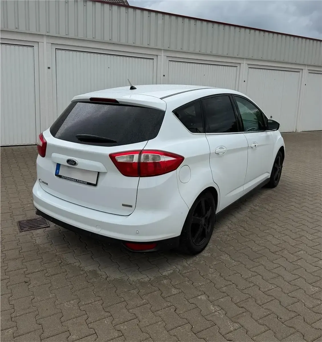 Käytetty Ford C-MAX 150 HP (110 kW) 2012 Valkoinen Tila-auto
