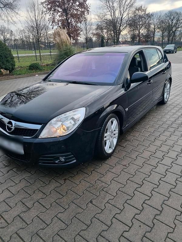 Schwarz Gebraucht 2007 Opel Signum Kleinwagen | 1.700 € (Fairer Preis) - Bild 1/4